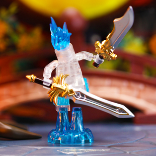 国产三方超可动MOC积木人仔DIY武器黄金剑士拳师法师特效拼装玩具