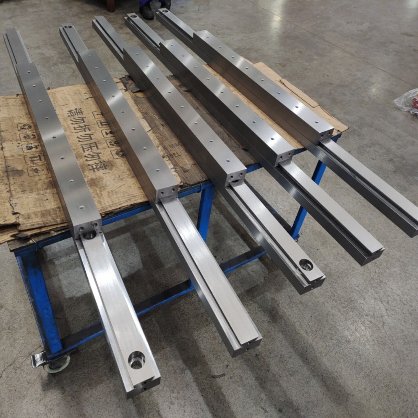 重载机床机械直线导轨滑块45号42crmo合金钢耐磨燕尾导轨非标定制