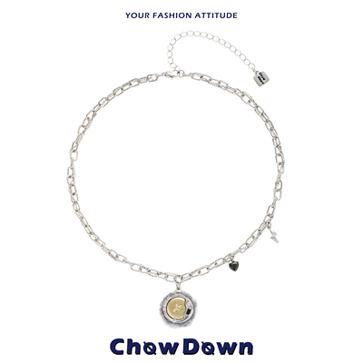 CHOWDOWN秋冬时尚毛绒纽扣项链