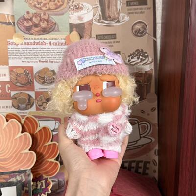 哭娃CRYBABYvacation系列搪胶毛绒吊卡甜在一起娃衣crybaby衣服