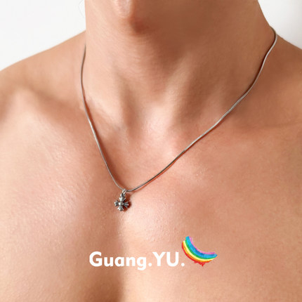 GuangYu做旧十字花钛钢项链男美式复古嘻哈配饰女简约百搭锁骨链