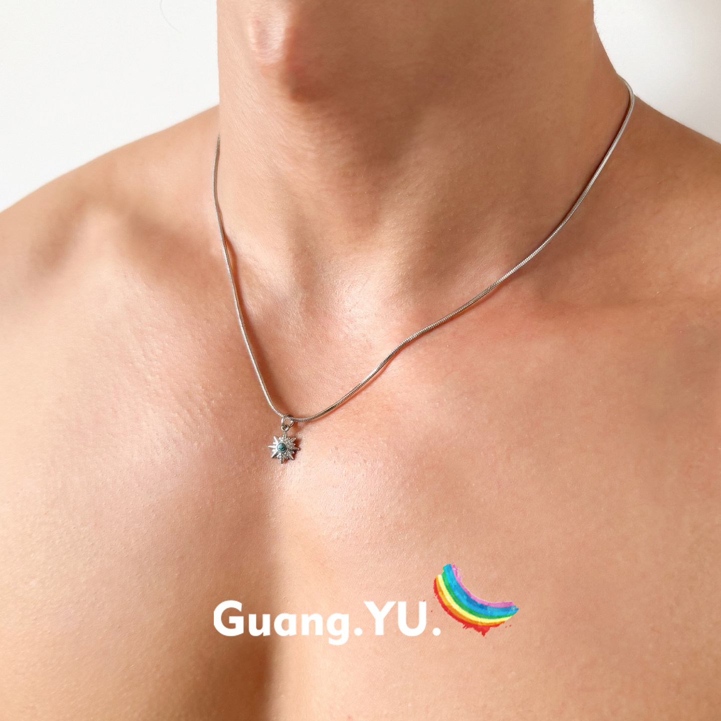 GuangYu镶嵌绿松石雪花吊坠钛钢项链男简约百搭蛇骨链小众锁骨链