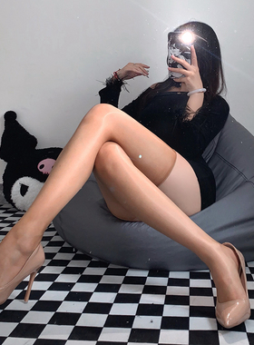 姬GILL:无边油光网红色纯欲超薄1D中筒过膝袜性感辣妹纯色马油袜