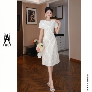 22045显瘦气质小个子白色夏季 小众连衣裙 复古法式