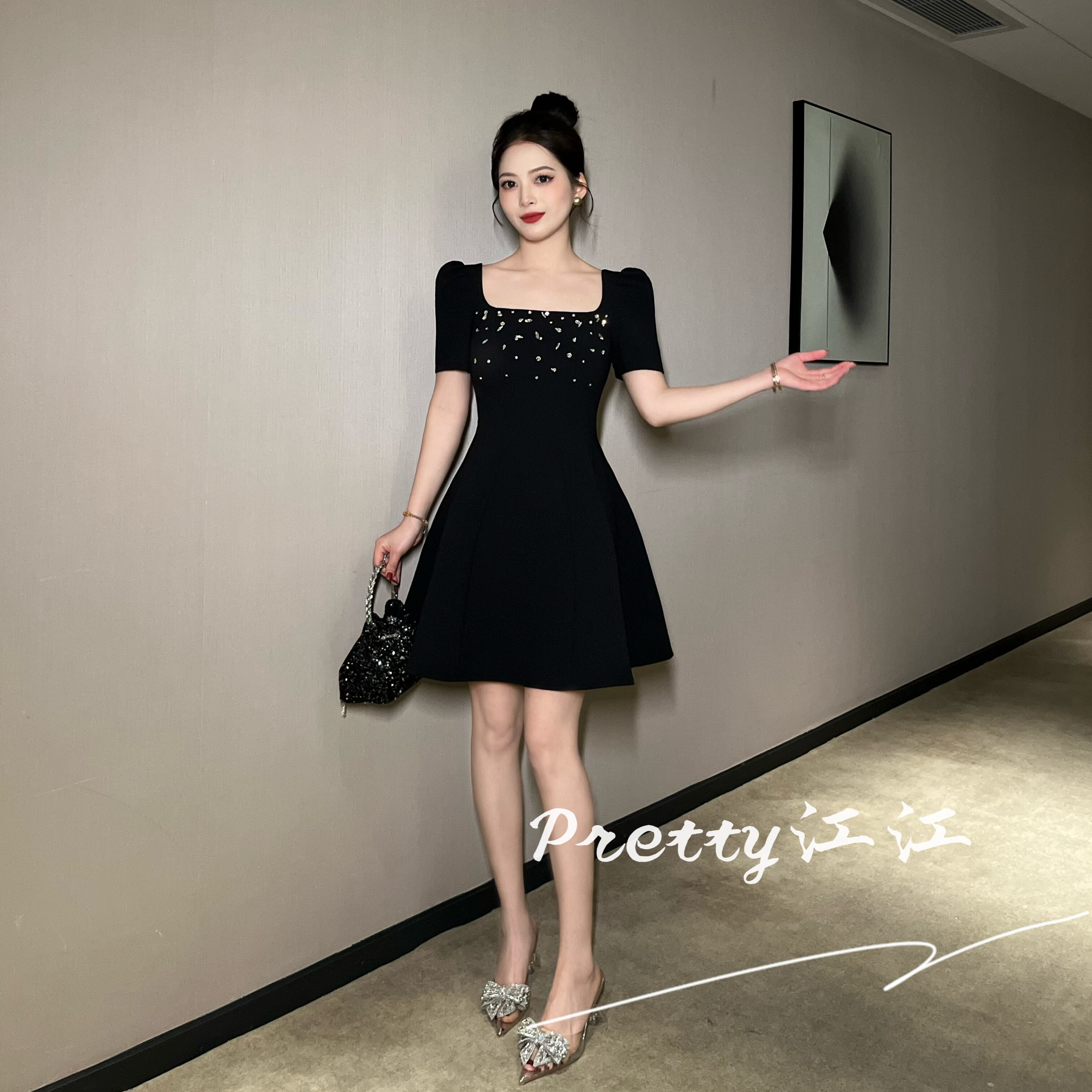 Pretty小众设计师品牌江江定制 小个子赫本风方领名媛连衣裙9017
