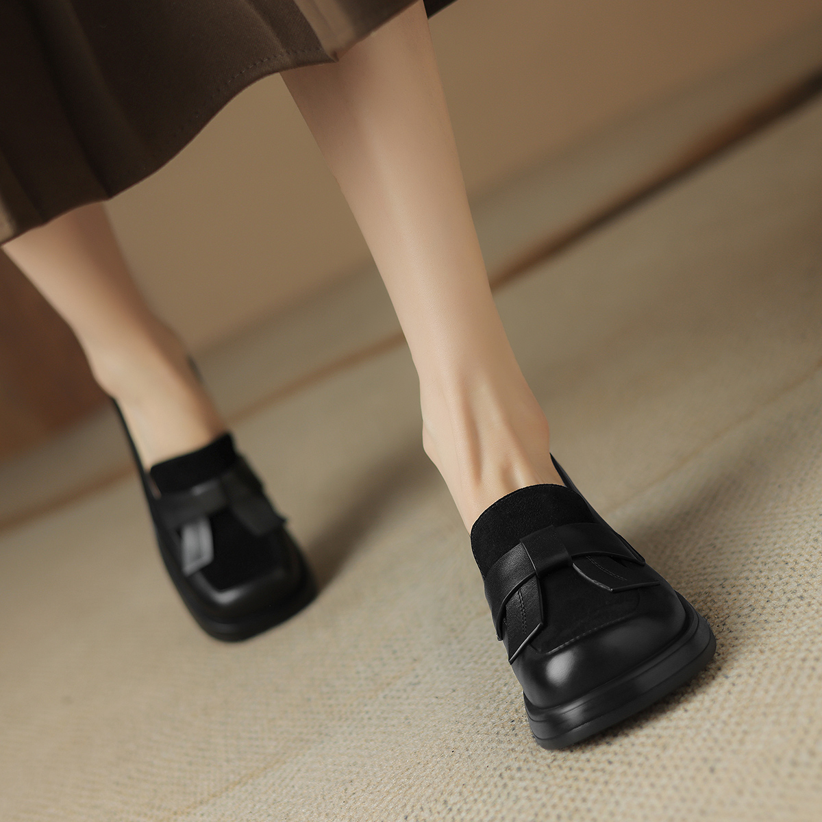 2025年新款真皮不累脚高跟小皮鞋女单鞋春季粗跟百搭乐福鞋