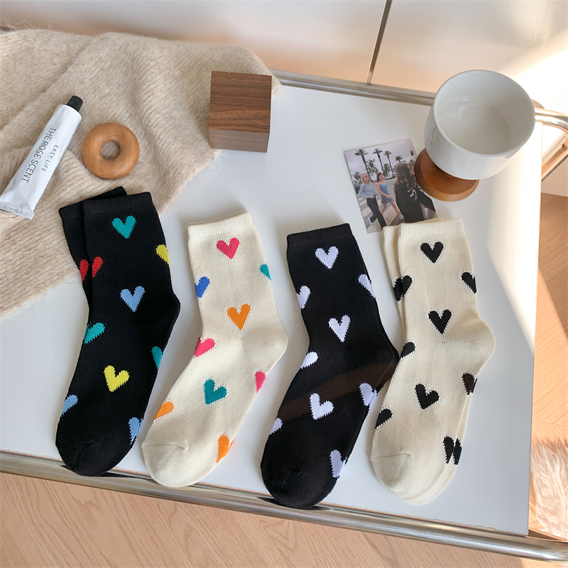 彩色爱心袜子女中筒袜白色纯棉潮秋冬网红棉袜春秋长袜黑色长筒袜