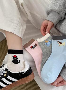 袜子白色女短筒可爱冬季女款短袜运动纯棉四季中筒卡通女士秋短款