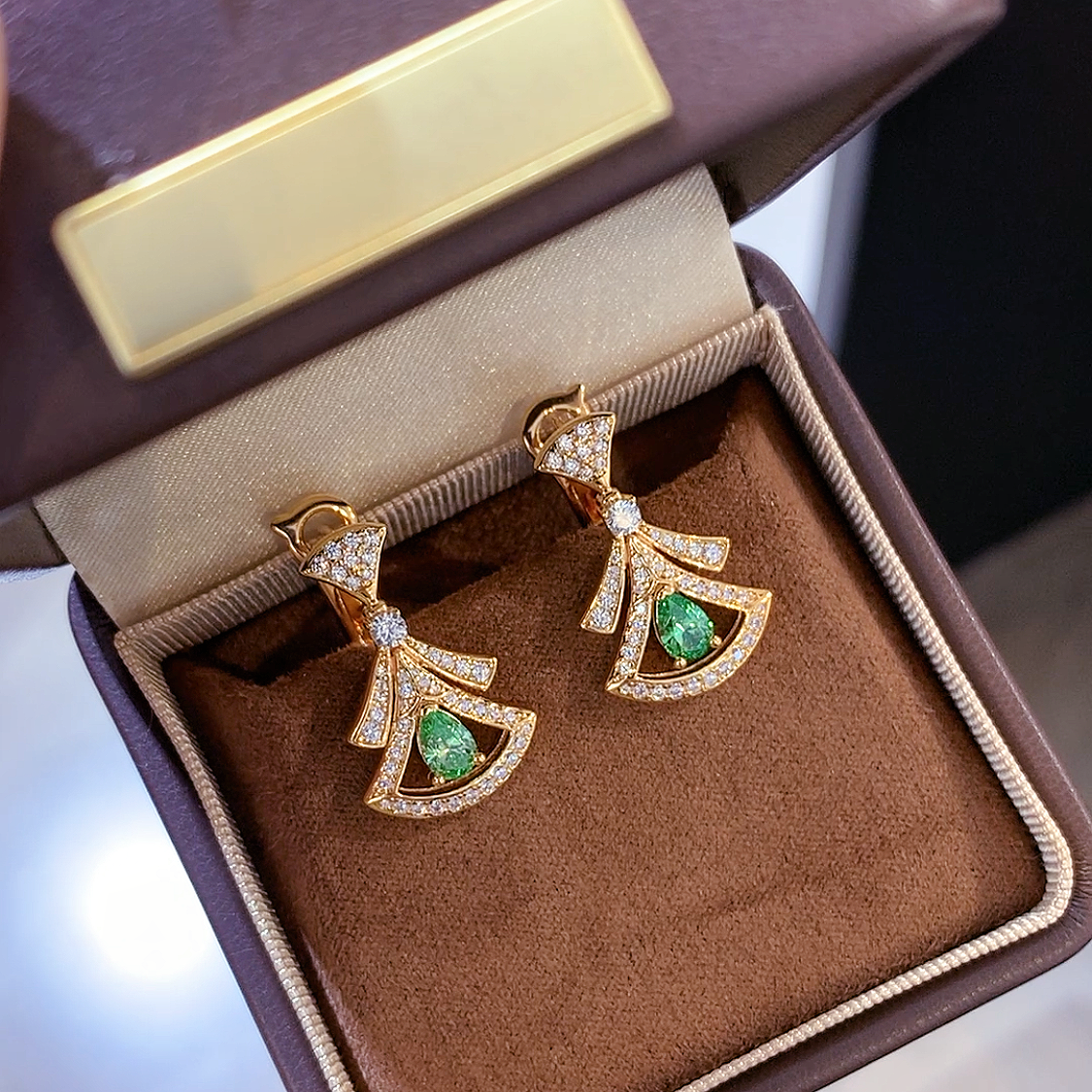 赵露思同款扇形耳环绿钻通体925纯银耳钉裙子圣诞树金色轻奢耳饰