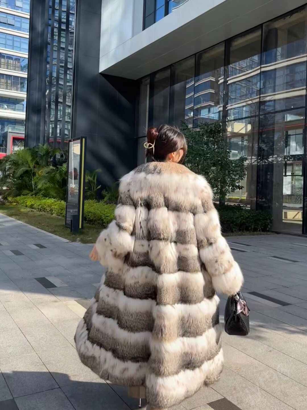 轻奢进口Lynx长款连帽裘衣连帽