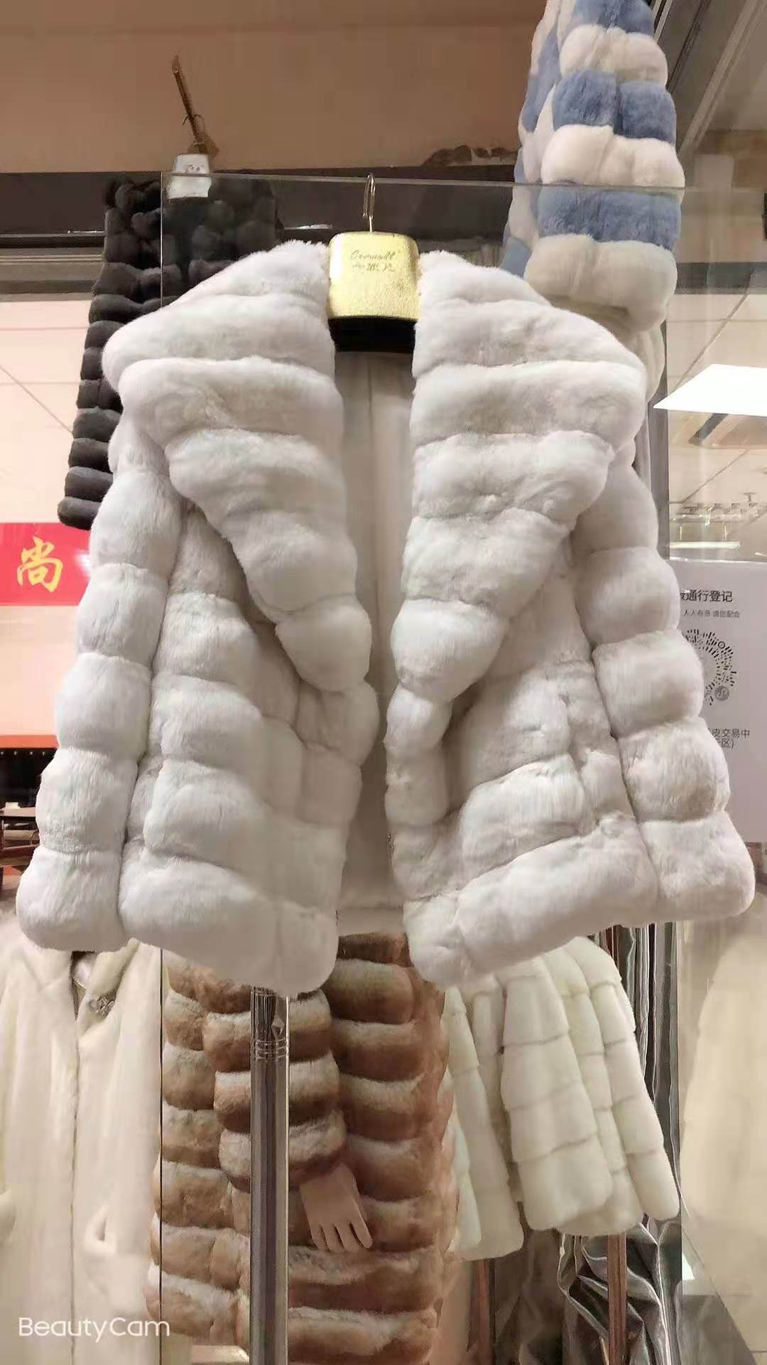 反季特价新款粟鼠青紫蓝白色短款女龙猫皮草外套