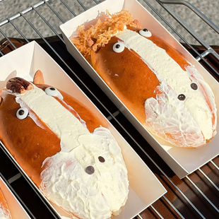 瑞丽牛马面包包装盒长方形白卡西点盒子打包三明治盒高透防雾盖