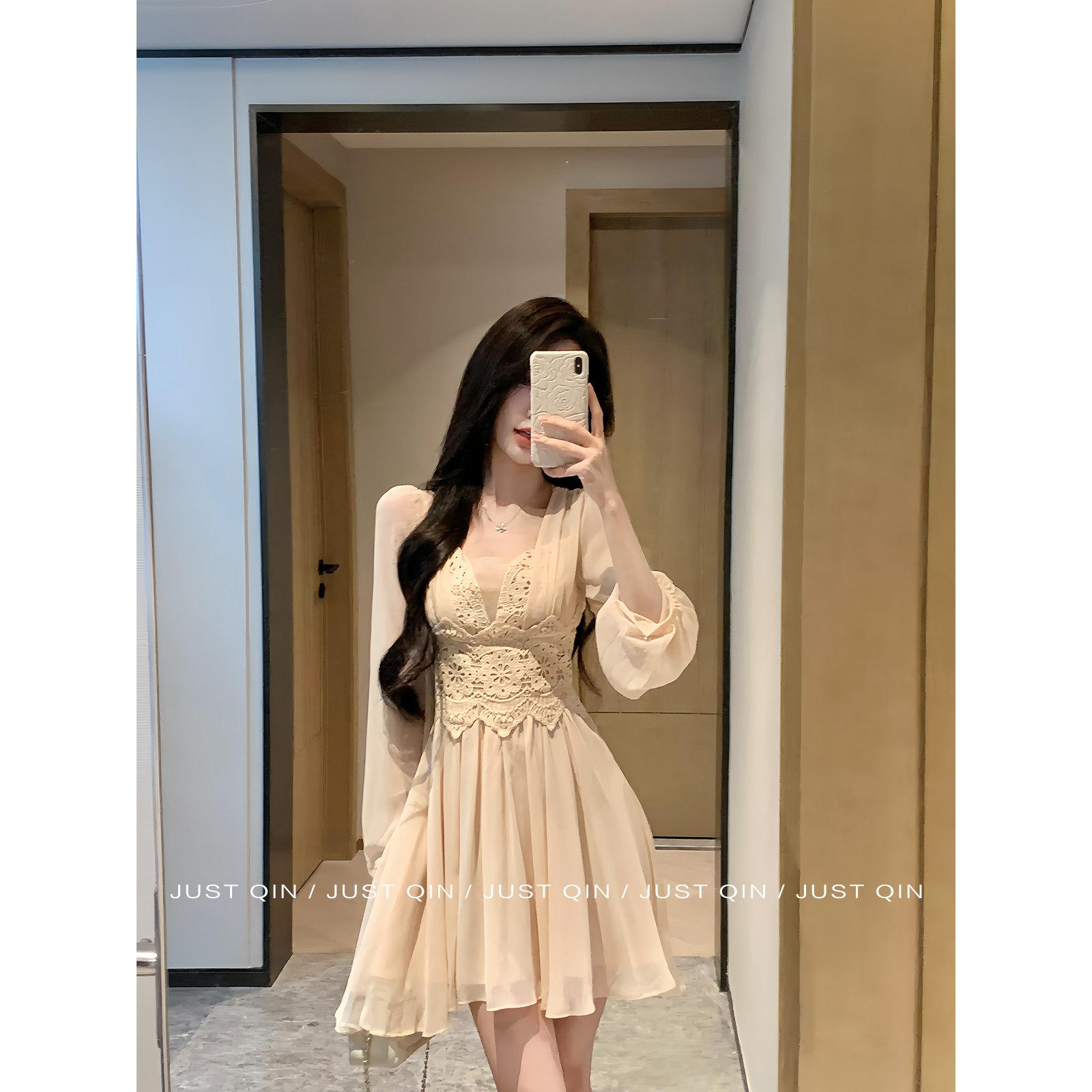 JustQin轻氧后花园2026新款蕾丝拼接收腰显瘦泡泡袖连衣裙女