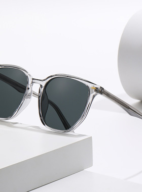 海边墨镜女防紫外线高级感夏男士近视太阳镜潮流网红司机开车眼镜