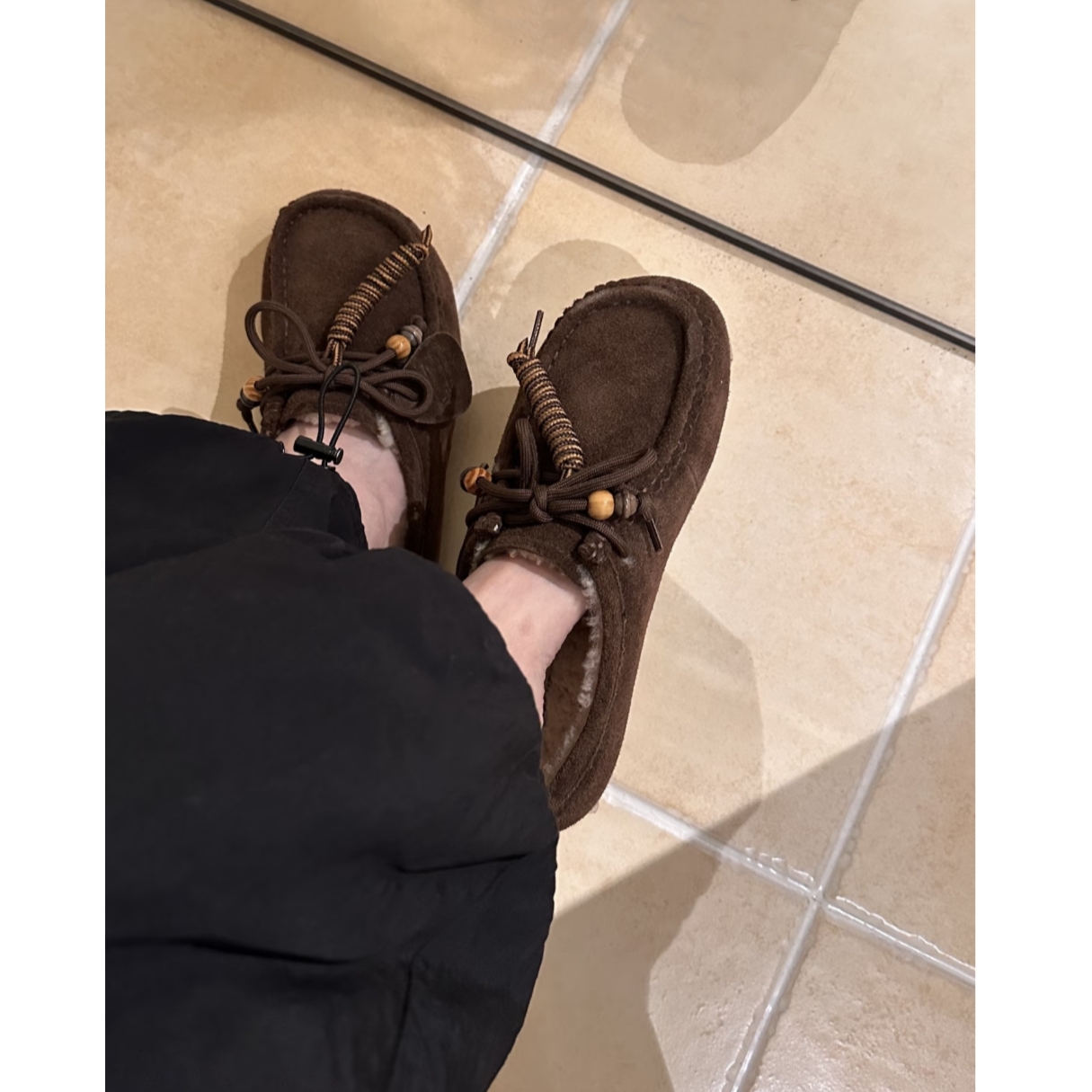 太好穿了！棕色秋冬加绒毛毛拖鞋