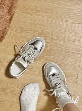 神仙推荐~~时髦又通勤！！银灰色厚底低帮透气休闲真皮小白鞋板鞋