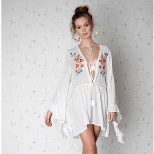 夏季 连衣裙超短裙海边沙滩裙海南游 波西米亚精品绣花双绉棉喇叭袖