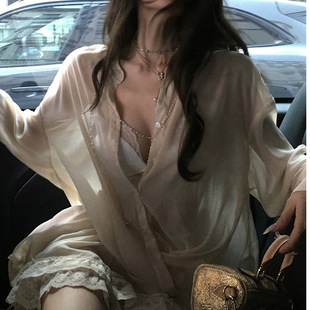 珠光雪纺飘逸不规则衬衫+蕾丝半裙+美背套装 8852#