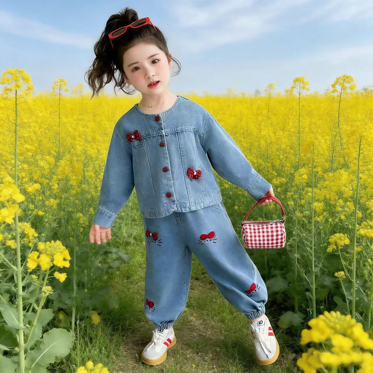 女童牛仔套装春秋2026新款洋气蝴蝶结韩版女宝宝小孩外穿两件套潮