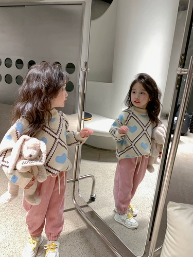 Свитер, детский пуховик, трикотажное демисезонное термобелье, (в наличии на складе), коллекция 2022