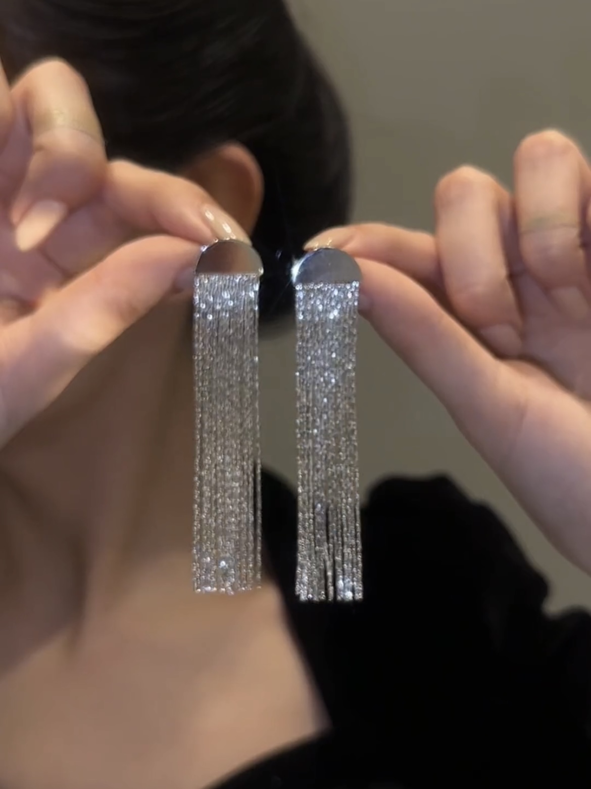 个性夸张长款流苏耳环女高级感