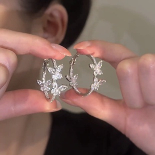 镶钻双蝴蝶耳圈女夸张设计感耳环甜美气质s925银针耳饰2024新款潮