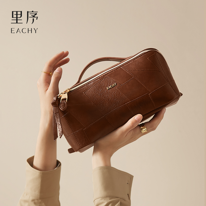 里序化妆包女大容量2025新款便携式手提化妆刷收纳包高端旅行外出