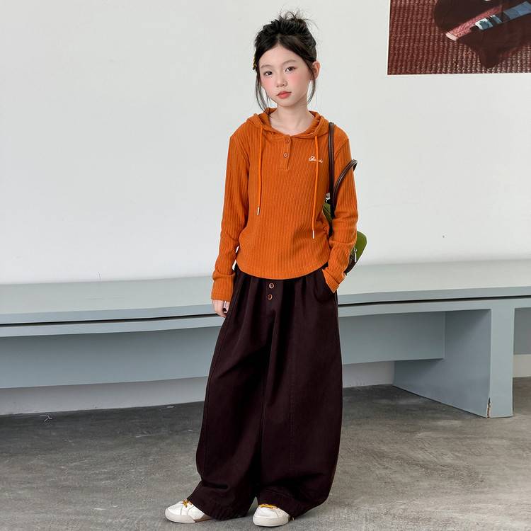 专柜品牌女童套装秋装2026新款儿童连帽衫女大童棉布弯刀裤春秋时