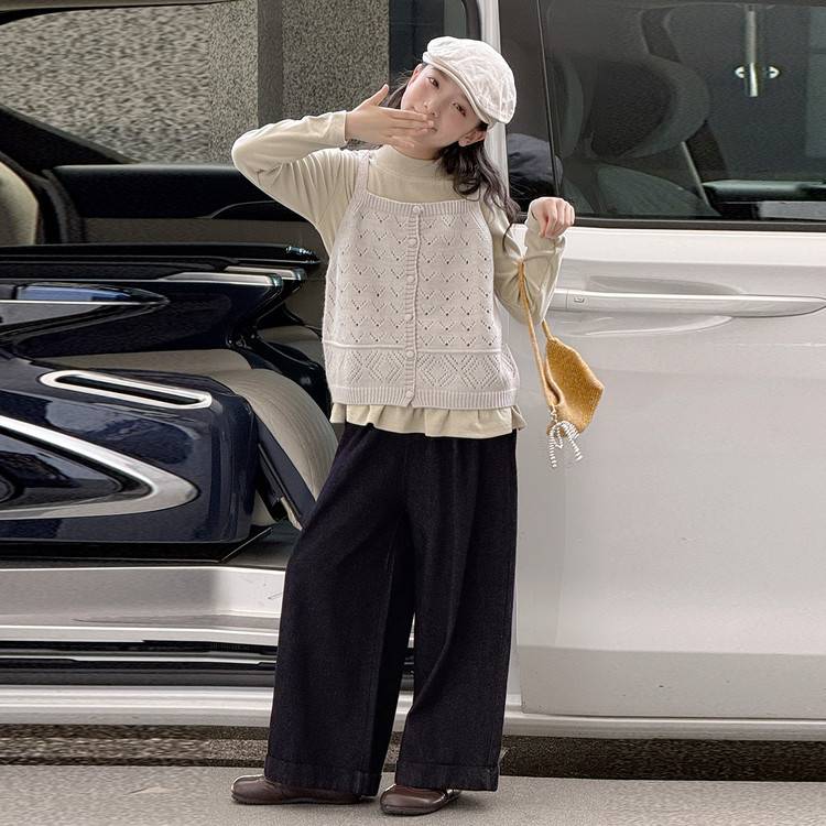 专柜品牌女童春秋季毛线马甲套装2026新款儿童打底衫针织背心牛仔
