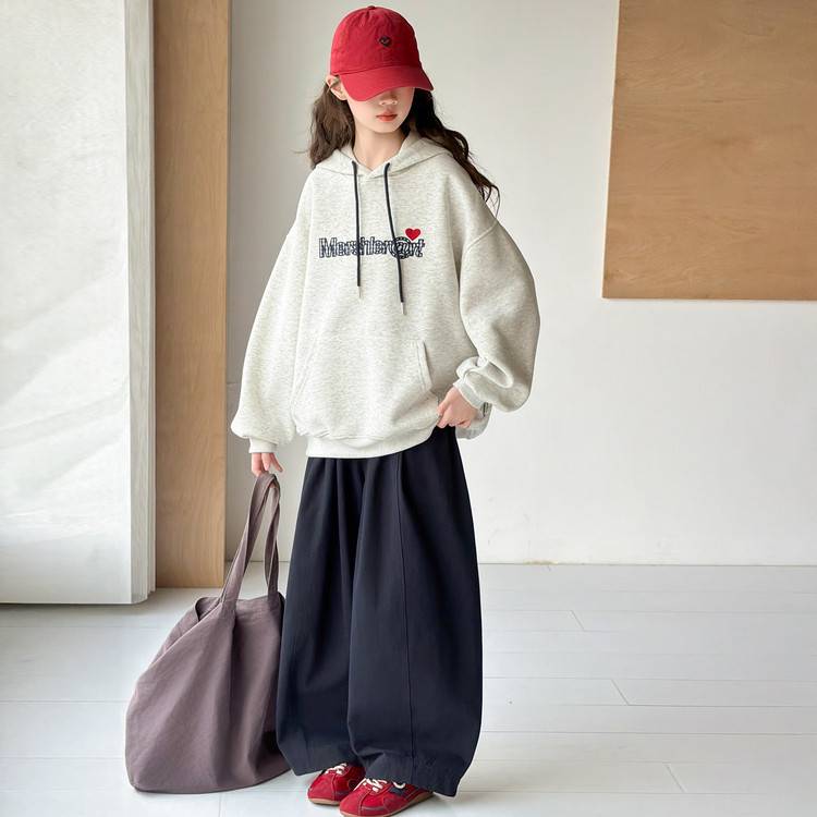 专柜品牌女童套装春秋2026新款儿童洋气中大童连帽卫衣裤子网红秋
