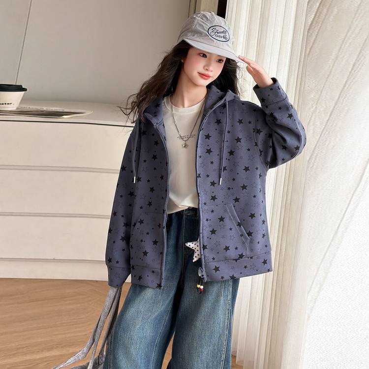 专柜品牌女童外套2026秋装新款大童女装春秋洋气休闲连帽卫衣开衫