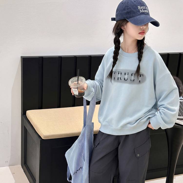 专柜品牌女童卫衣春秋2026新款儿童洋气圆领上衣T恤女大童打底衫