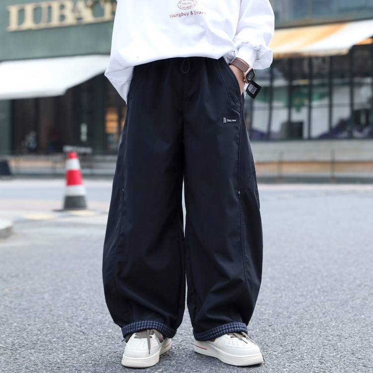 专柜品牌男童秋款休闲裤2026新款中大童宽松百搭裤子春秋时尚弯刀