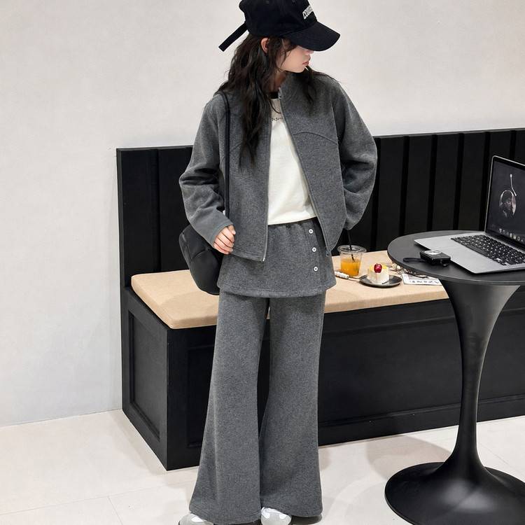 专柜品牌女大童韩系卫衣套装2026秋季新款洋气儿童屁帘喇叭裤子两