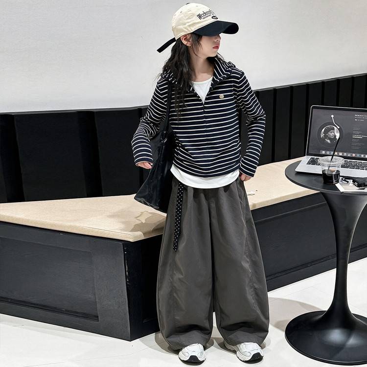 专柜品牌韩版童装2026秋季新款儿童假两件连帽条纹上衣女童洋气阔