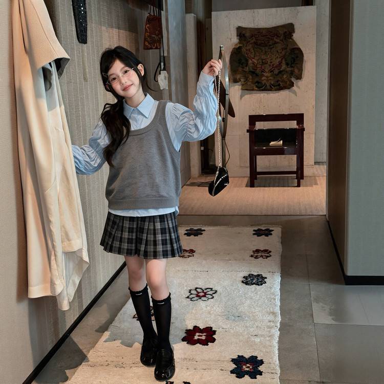 专柜品牌女童学院风马甲套装春秋新款洋气中大童针织马甲衬衣百褶