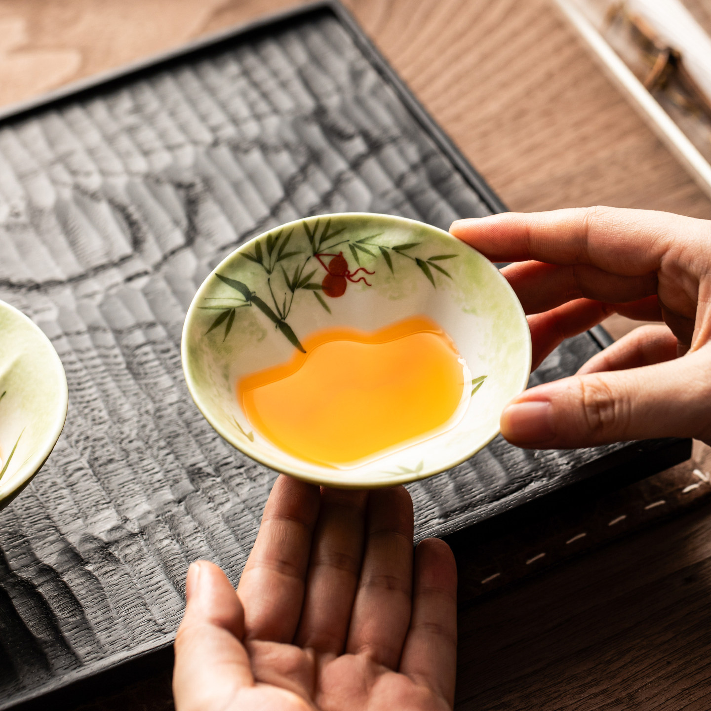 手绘创意元宝杯茶杯家用功夫茶具喝茶陶瓷品茗杯礼盒装送长辈老师