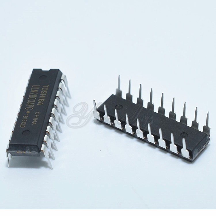 ULN2803A ULN2803APG DIP18 单片机 达林顿晶体管IC芯片集成电路