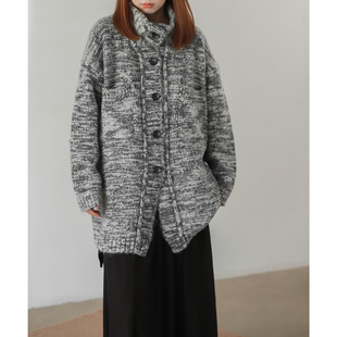 菲尔丹 文艺复古厚实柔软羊毛混纺立领排扣宽松中长毛衣外套2577