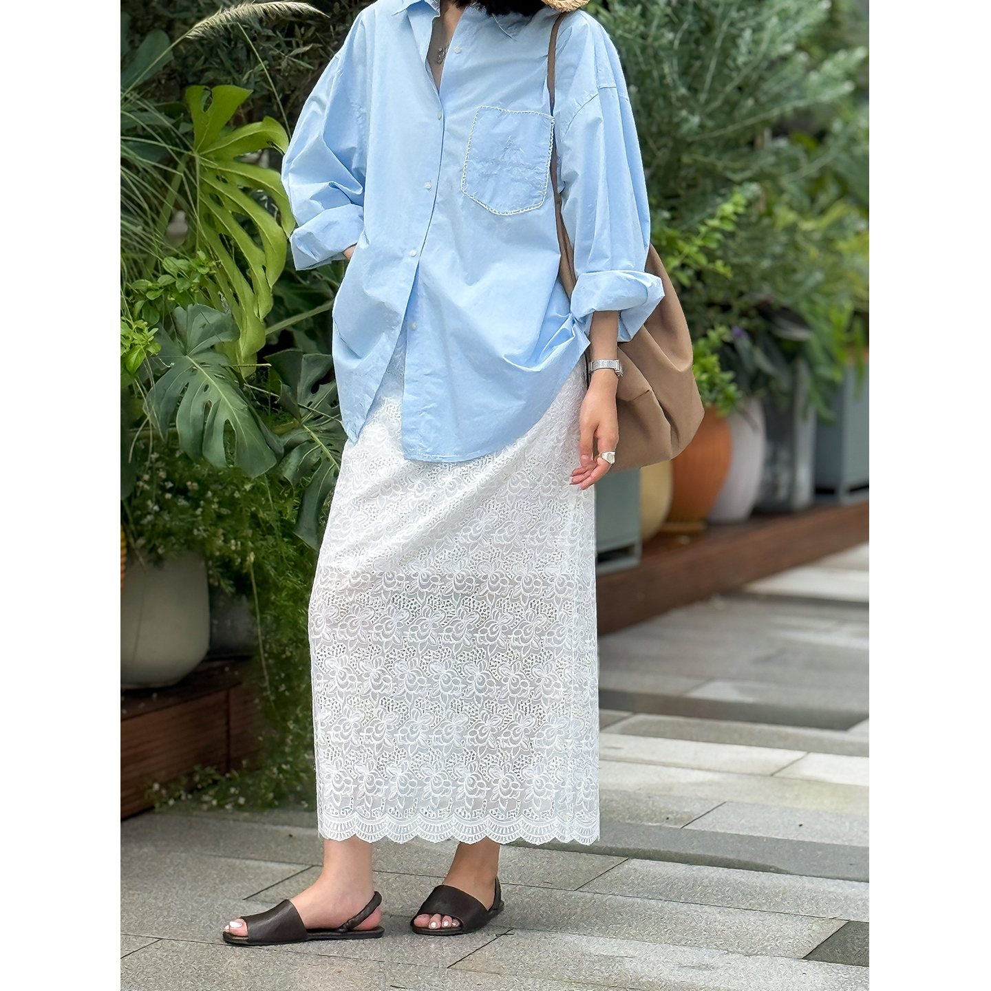 牢固刺绣花显瘦直筒开叉蕾丝长裙