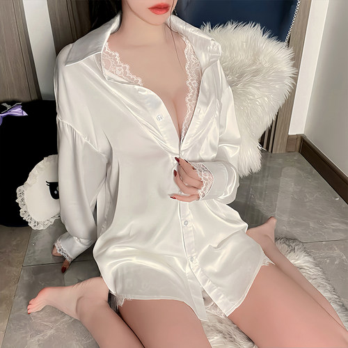 想要的那种人在衣服里面晃