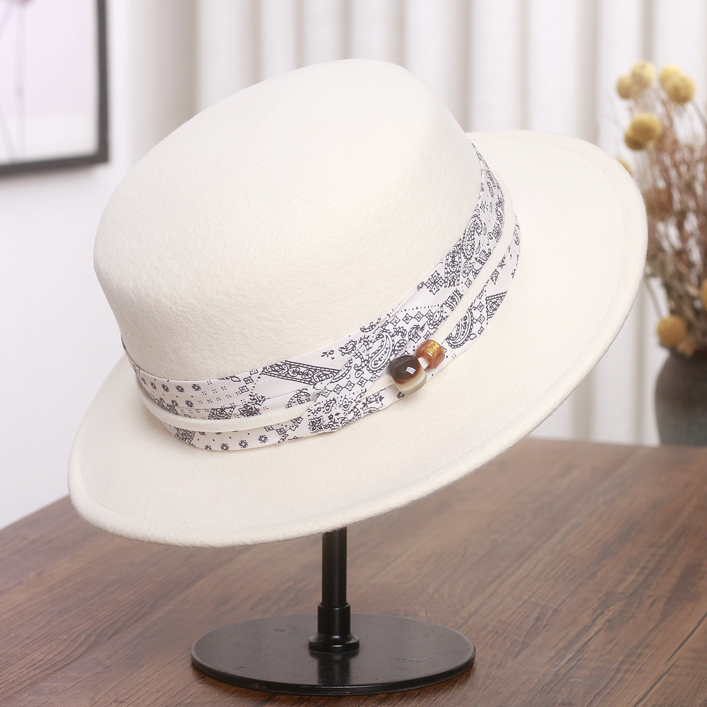 赫本风法式腰果花装饰羊毛平顶礼帽女秋冬英伦名媛复古百搭爵士帽,服饰配件/皮带/帽子/围巾,帽子,淘宝优惠券,粉丝福利购,淘宝优惠卷