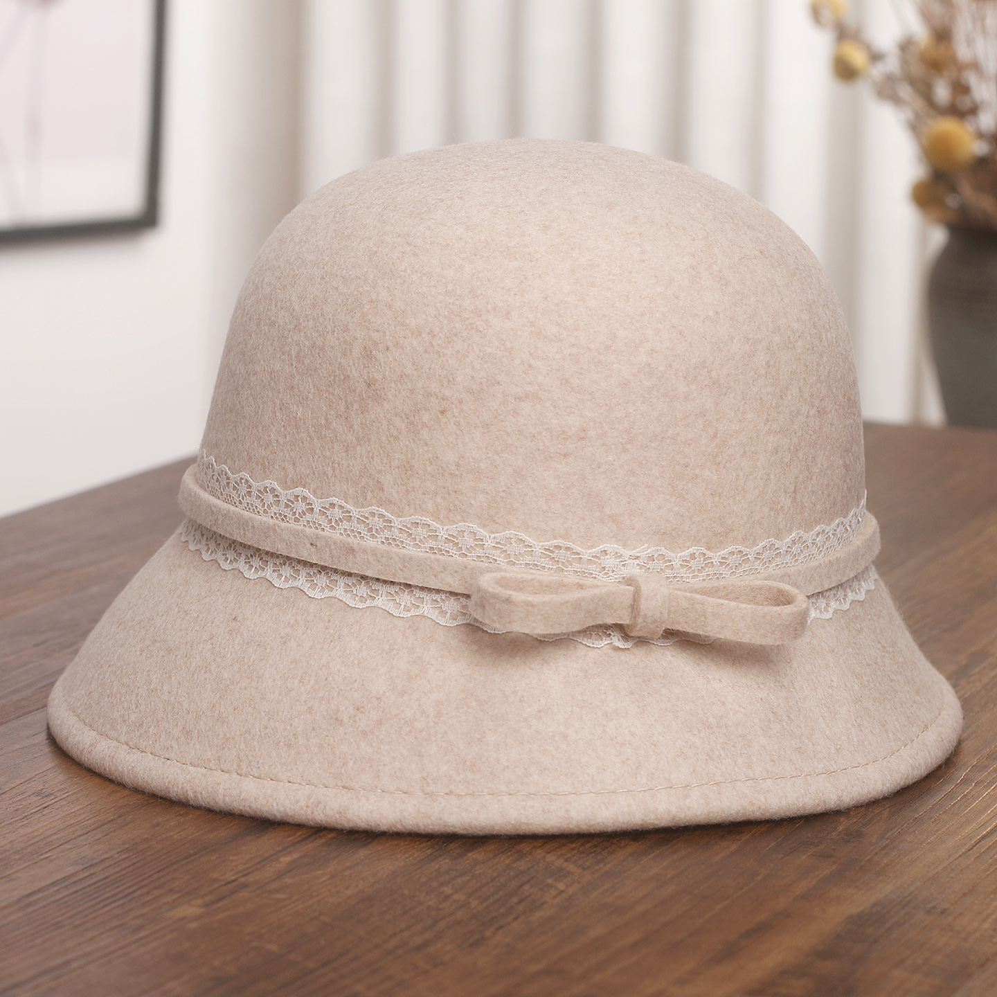 赫本风蕾丝蝴蝶结羊毛呢渔夫帽
