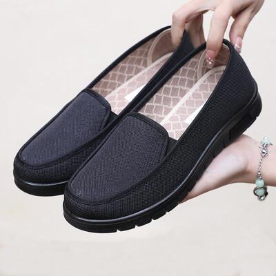 老北京布鞋防滑老人鞋女春季软底妈妈鞋中老年新款奶奶老太太鞋子