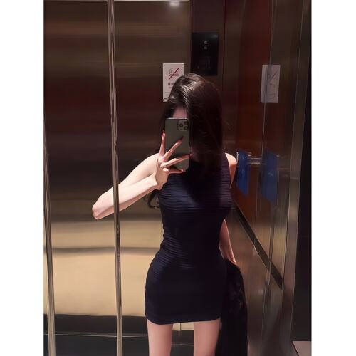 纯欲风辣妹无袖针织连衣
