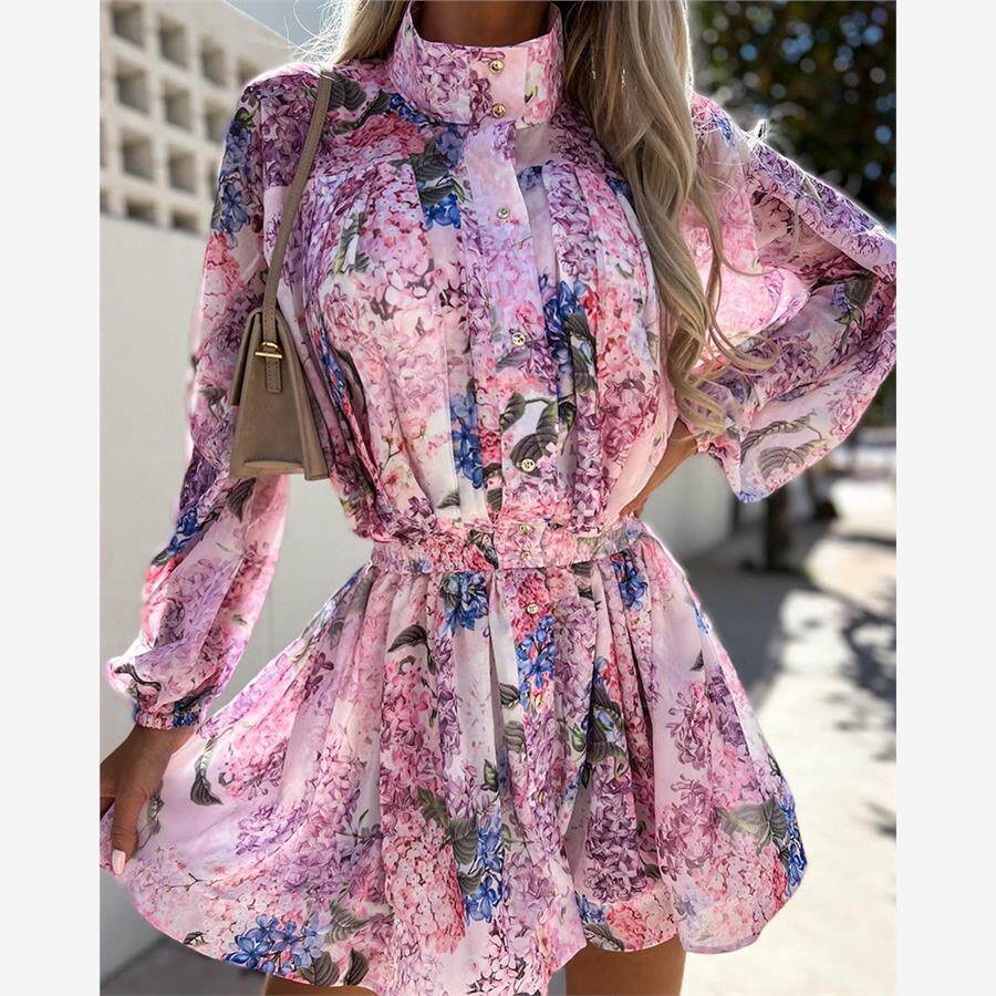 淡粉色印花连体裤 Floral Print Lantern Sleeve Buttoned Romper