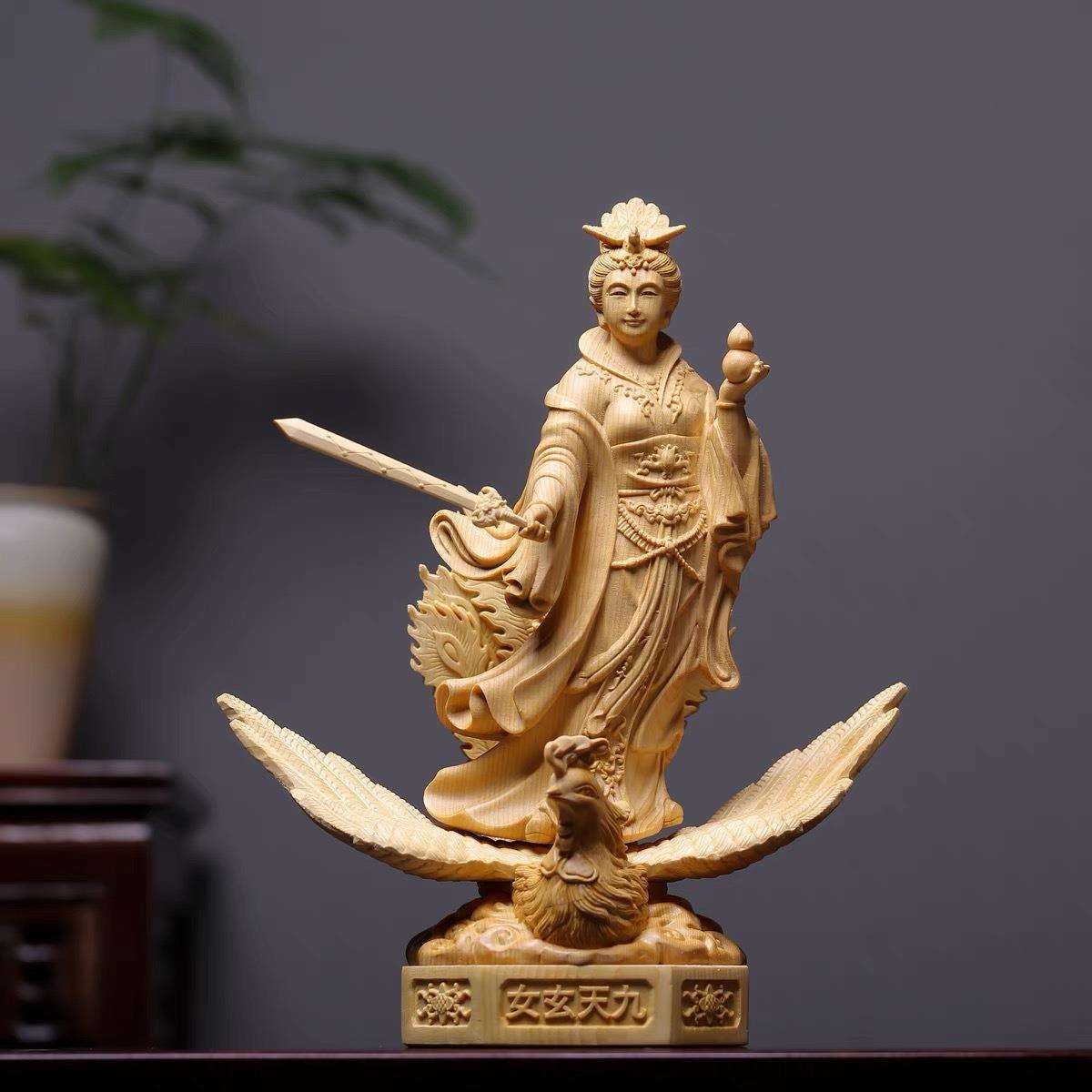 桧木实木雕刻九天玄女娘娘摆件圣母站孔雀台执剑仙女家居供奉摆饰