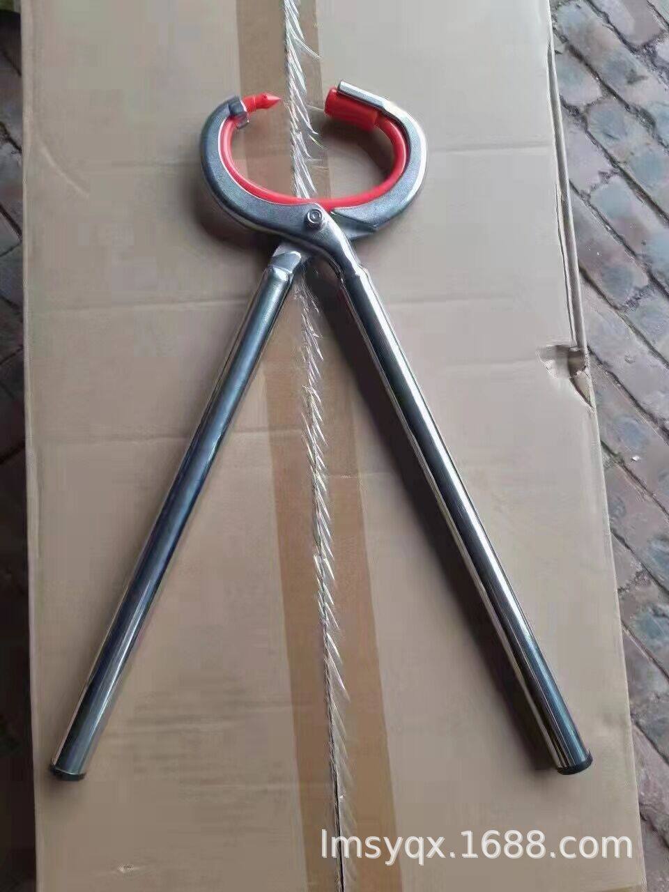牛鼻钳子不锈钢养殖设备器械打孔穿孔夹牛鼻子牵引扣牛鼻环牛鼻圈