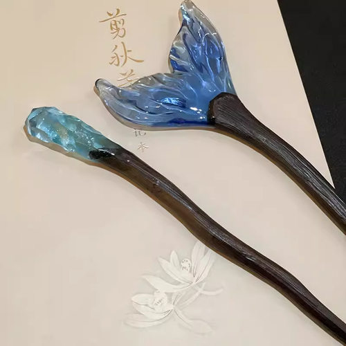 新中式蓝色鱼尾发簪子高级感发钗古风旗袍发饰女气质檀木盘发头饰