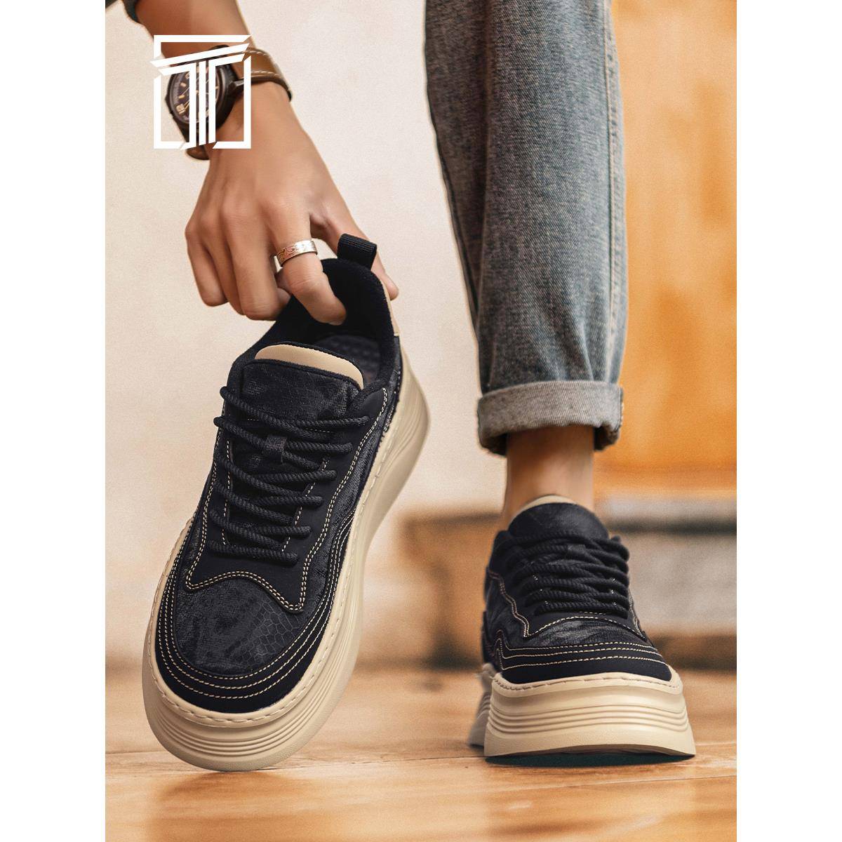 香港ITUN7G冬季新款男鞋时尚百搭加绒保暖板鞋皮面拼接运动休闲鞋